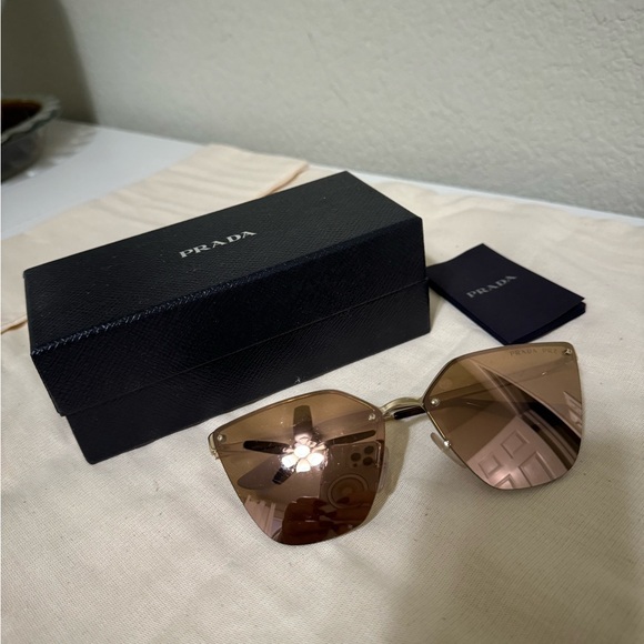 Prada Mirrored Cat Eye Sunglasses Gold - Picture 1 of 11